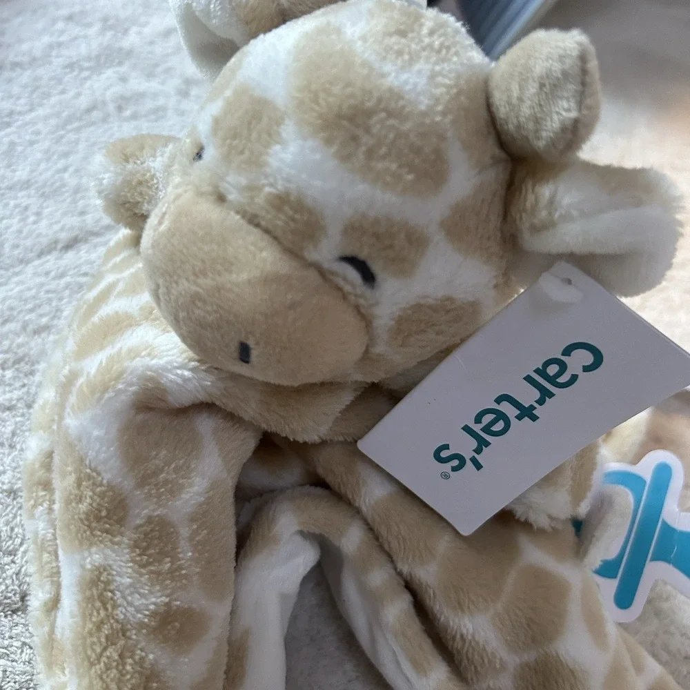 NEW Carter's Giraffe Security Blanket Plush Lovey Snuggler Pacifier‎ Holder